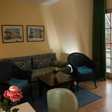 Hotel Unter Den Kolonnaden 12 *
