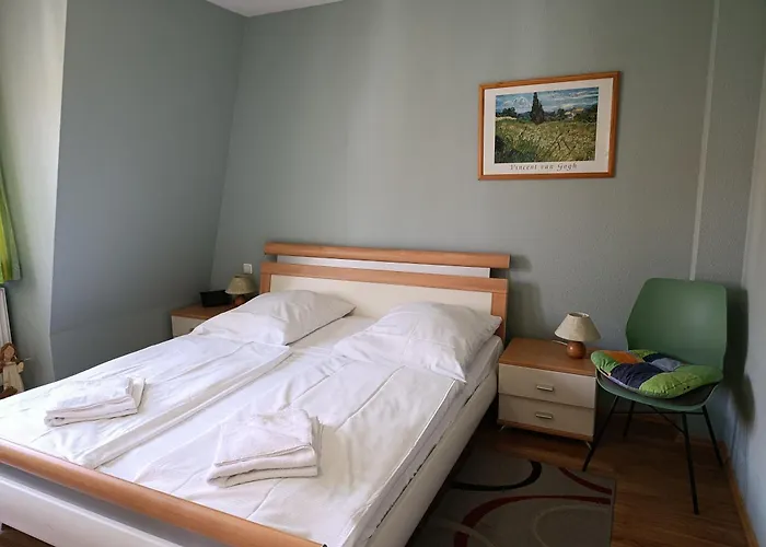 Unter Den Kolonnaden 12 호텔 *