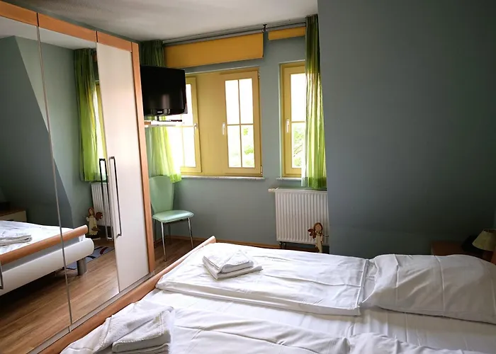 Unter Den Kolonnaden 12 *
